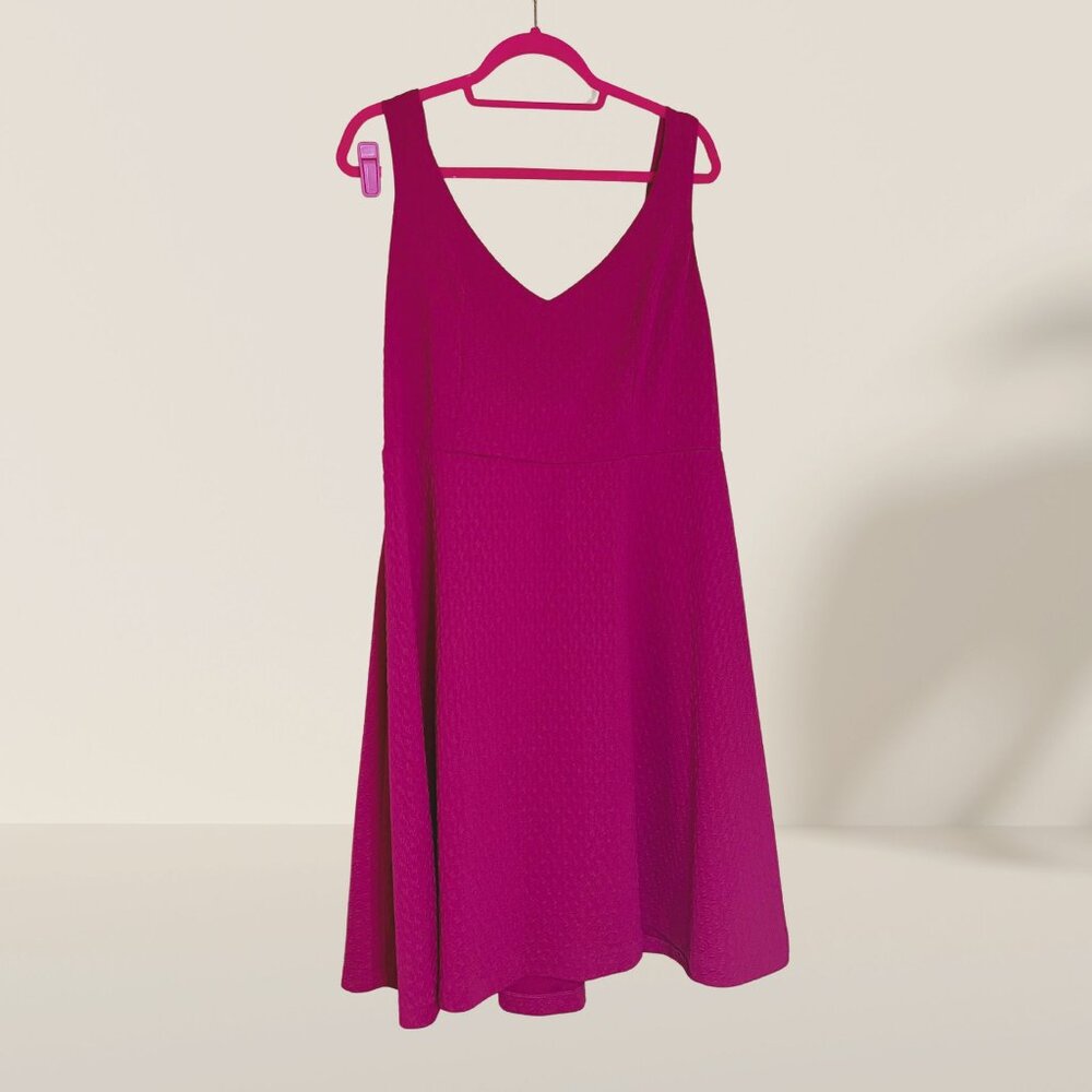 Torrid Magenta Sleeveless V-Neck Fit & Flare Dress Size 1